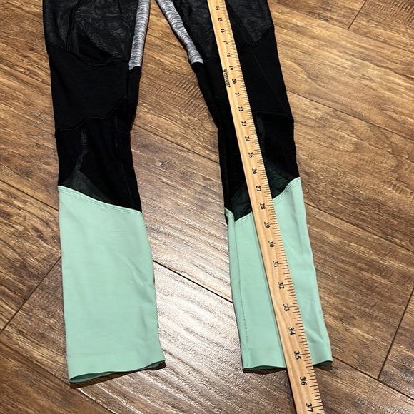 Victoria’s Secret Ultimate high waist bonded Pink leggings - Picture 3 of 12